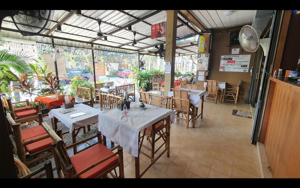 P & T Hostel Банг-Рак Экстерьер фото