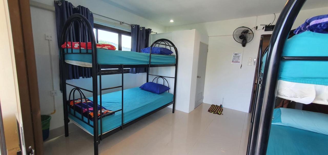 P & T Hostel Банг-Рак Экстерьер фото